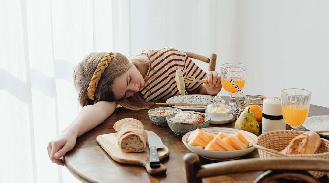 Sommeil et alimentation pour récupérer efficacement après le roller