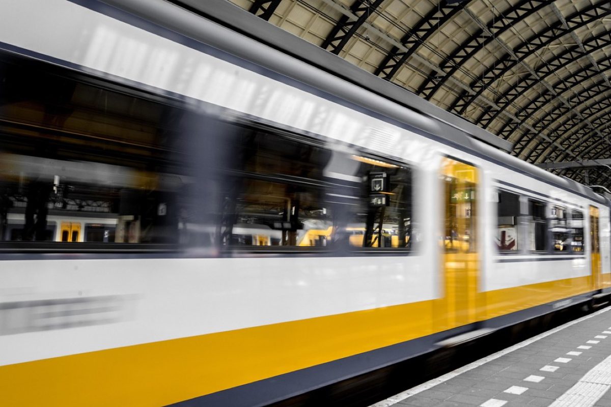Transport de rollers en train : règles et astuces